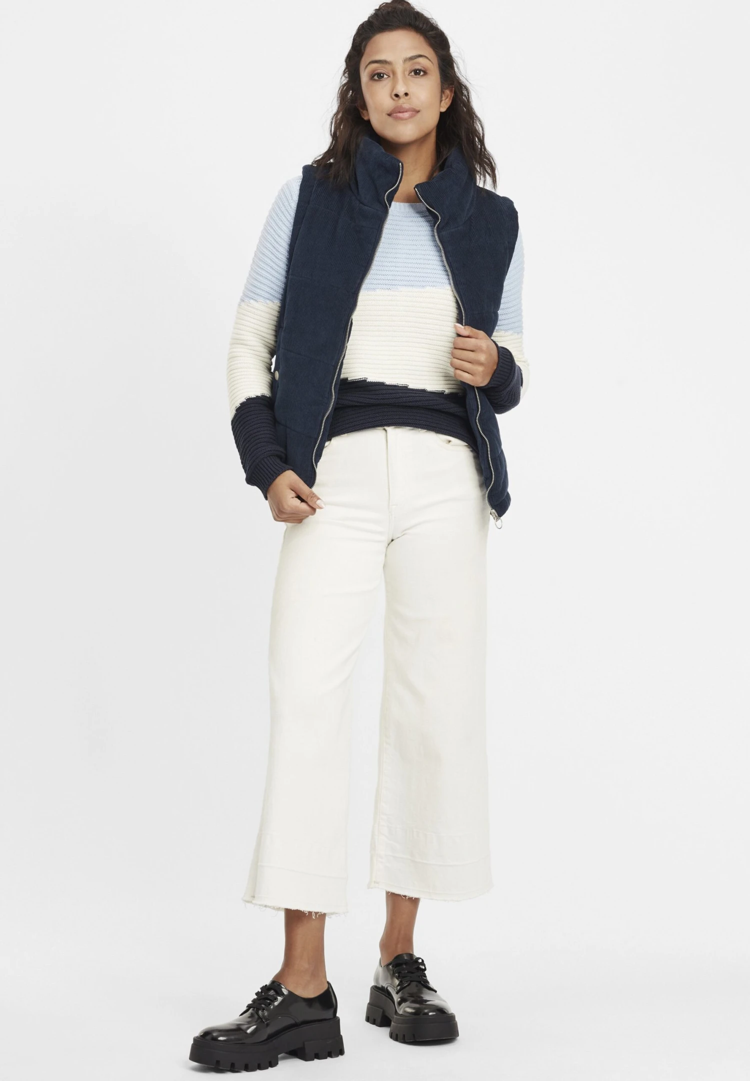 OXMO OxvidemaSmanicatoDress Blues Donna Giacche E Blazer 1OX21G00J-K11 3 OXMO OxvidemaSmanicatoDress Blues Donna Giacche E Blazer 1OX21G00J-K11 - immagine 3