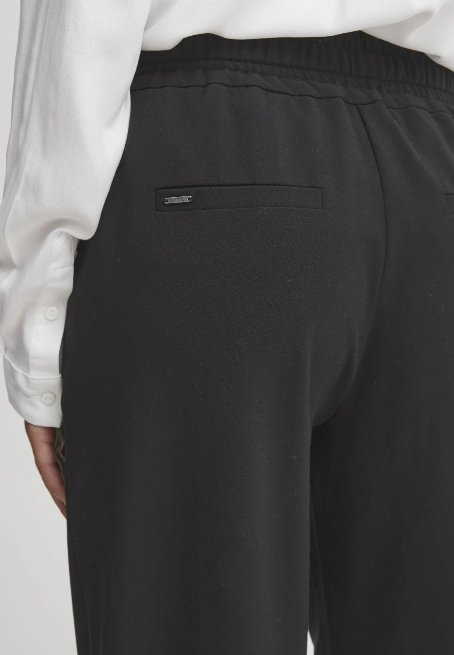 OXMO Oxdania PaPantaloniBlack Donna Pantaloni 1OX21A014-Q11 5 OXMO Oxdania PaPantaloniBlack Donna Pantaloni 1OX21A014-Q11 - immagine 5