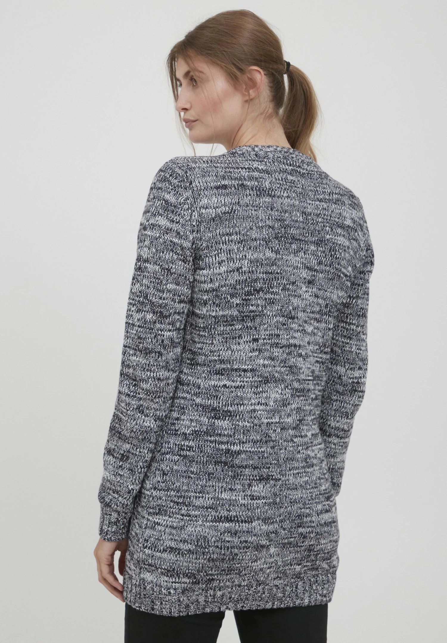 OXMO OxphilemonaCardiganInsignia B Donna Maglieria 1OX21I00O-K11 3 OXMO OxphilemonaCardiganInsignia B Donna Maglieria 1OX21I00O-K11 - immagine 3