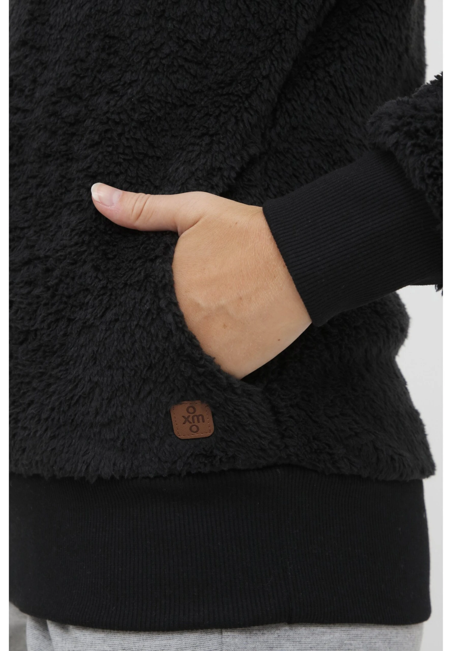 OXMO OxannikiFelpa In PileBlack Donna Felpe 1OX21I01N-Q12 4 OXMO OxannikiFelpa In PileBlack Donna Felpe 1OX21I01N-Q12 - immagine 4