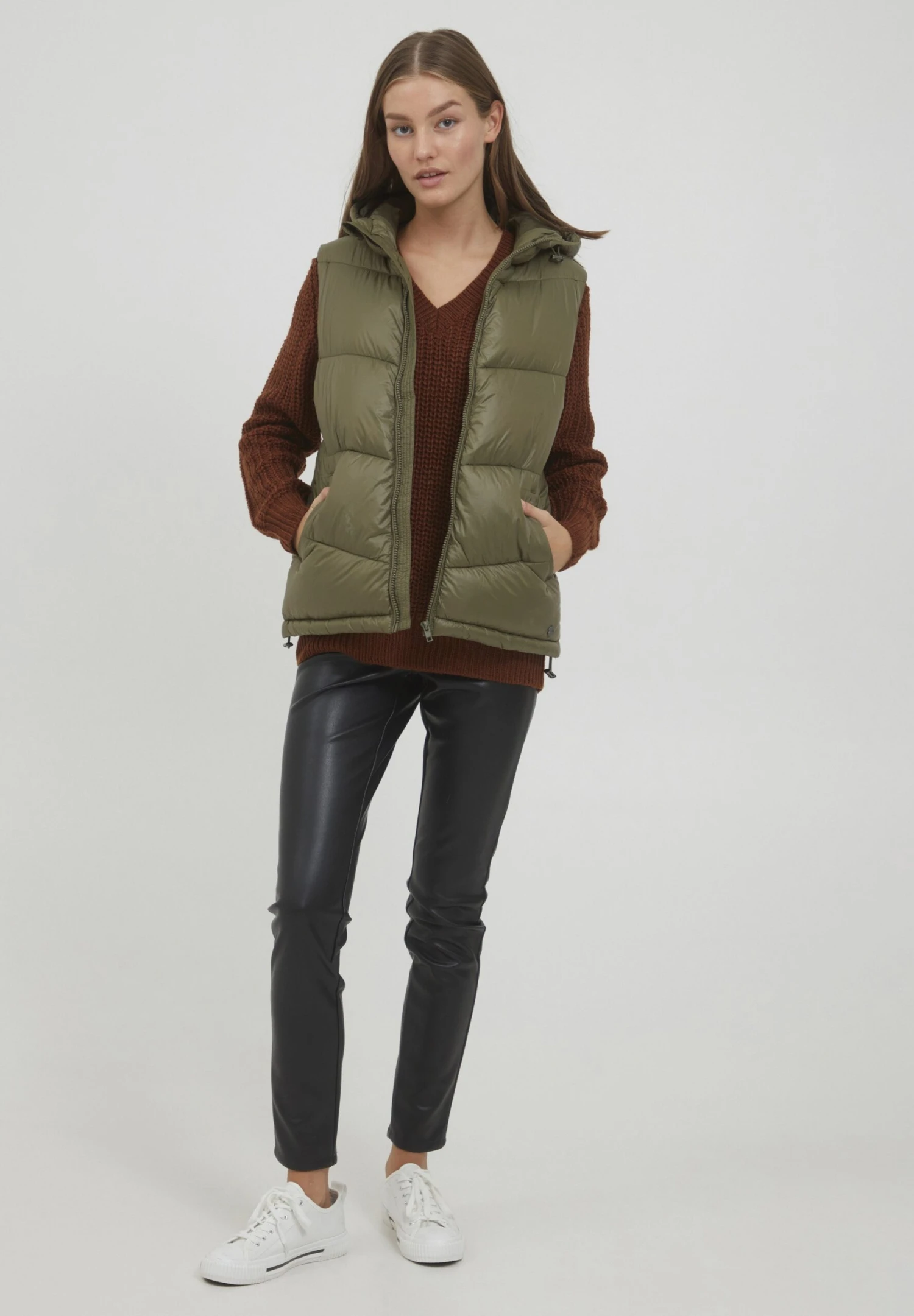 OXMO OxtabitaSmanicatoDusty Olive Donna Giacche E Blazer 1OX21G00Z-C11 2 OXMO OxtabitaSmanicatoDusty Olive Donna Giacche E Blazer 1OX21G00Z-C11 - immagine 2
