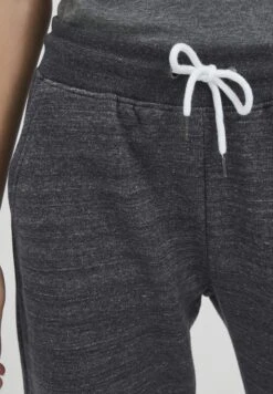 OXMO OxheldanaPantaloni SportiviBlack Melange Donna Pantaloni 1OX21A00H-Q11 -Zalando outlet 67b19f28e74a40c7bc792293b35ec3ba