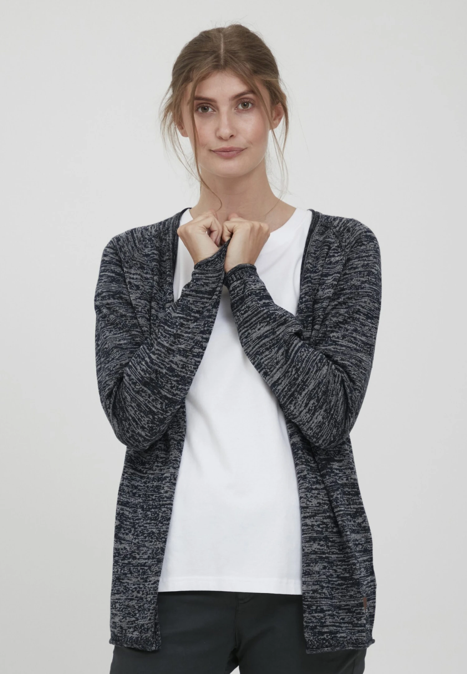 OXMO Oxdanila - Cardigan - Navy 1 OXMO Oxdanila - Cardigan - Navy