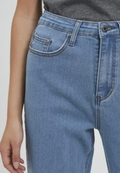 OXMO OxanneJeans A SigarettaLigth Blue Denim Donna Jeans 1OX21N005-K12 -Zalando outlet 7393408bb1d44101a21a1c706b0e3d7e