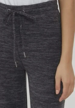 OXMO OxberenicePantaloni SportiviDark Grey Melange Donna Pantaloni 1OX21A00L-C11 -Zalando outlet 76d3f1a6f2a942a19c081f3baa398d66