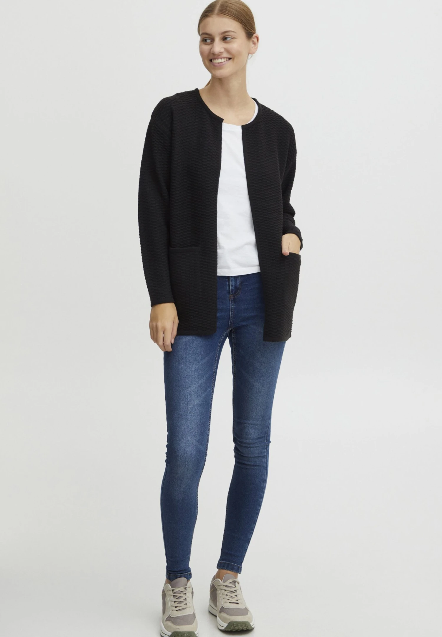 OXMO Oxmiline - Cardigan - Black 2 OXMO Oxmiline - Cardigan - Black - immagine 2