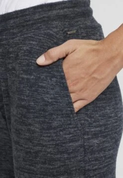 OXMO OxbenitaPantaloni SportiviInsignia Blue Melange Donna Pantaloni 1OX21A000-K11 -Zalando outlet 7cff532fb9cd4747b70d12dd1b2b0af7