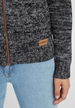 OXMO OxphenixCardiganBlack Donna Maglieria 1OX21I00J-Q11 -Zalando outlet 818dffef47fa49c68834199167db9c6f