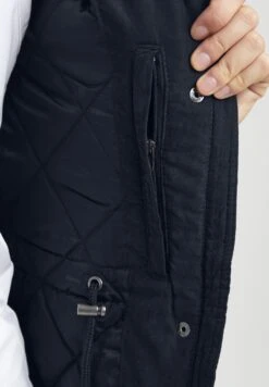 OXMO Oxloka - Cappotto Invernale - Total Eclipse -Zalando outlet 91655c2d084e4cd7bfd57f475bdb98a7