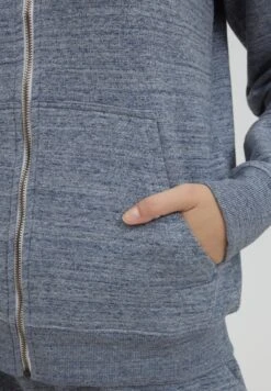 OXMO OxhelnaFelpa Con ZipTotal Eclipse Melange Donna Felpe 1OX21J01D-K11 10 OXMO OxhelnaFelpa Con ZipTotal Eclipse Melange Donna Felpe 1OX21J01D-K11 -Zalando outlet b252fb07adf84924993f41dc08cbc5fe