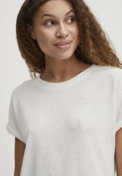 OXMO Oxkatie - T-Shirt Basic - Off White -Zalando outlet b528d32f17aa40d183747a3ffcedef6a