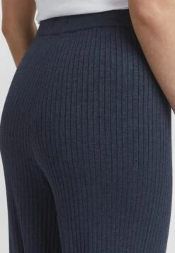 OXMO OxriePantaloniTotal Eclipse Donna Pantaloni 1OX21A00W-K11 -Zalando outlet b734393e66a84bb3928dd987d353e095