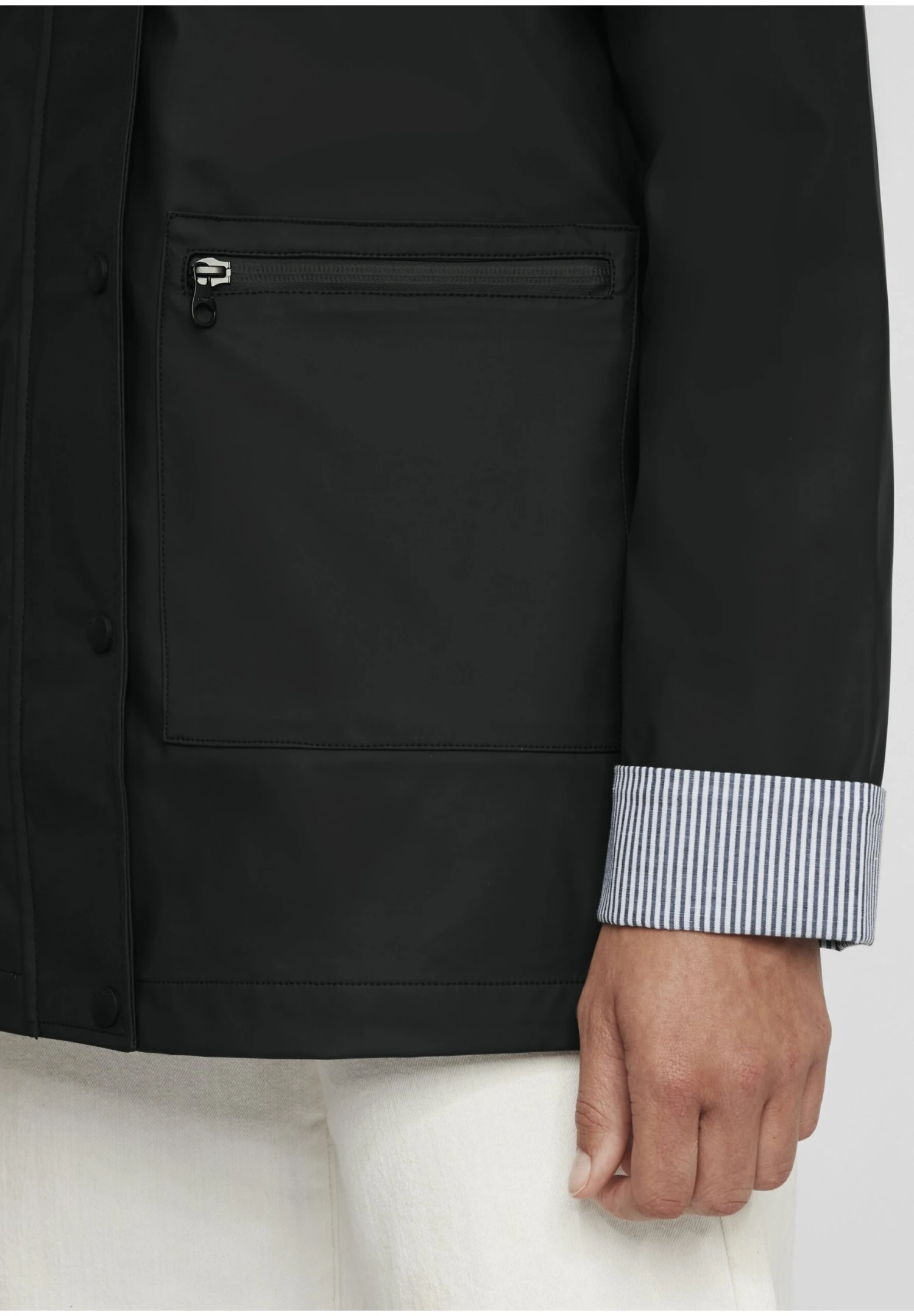 OXMO OxbeckyImpermeabileBlack Donna Giacche E Blazer 1OX21U00Q-Q11 5 OXMO OxbeckyImpermeabileBlack Donna Giacche E Blazer 1OX21U00Q-Q11 - immagine 5