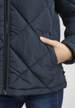 OXMO OxstacieGiacca Da Mezza StagioneTotal Eclipse Donna Giacche E Blazer 1OX21U01B-Q11 10 OXMO OxstacieGiacca Da Mezza StagioneTotal Eclipse Donna Giacche E Blazer 1OX21U01B-Q11 -Zalando outlet c300f133a499449eac6fbe4a5879f81d