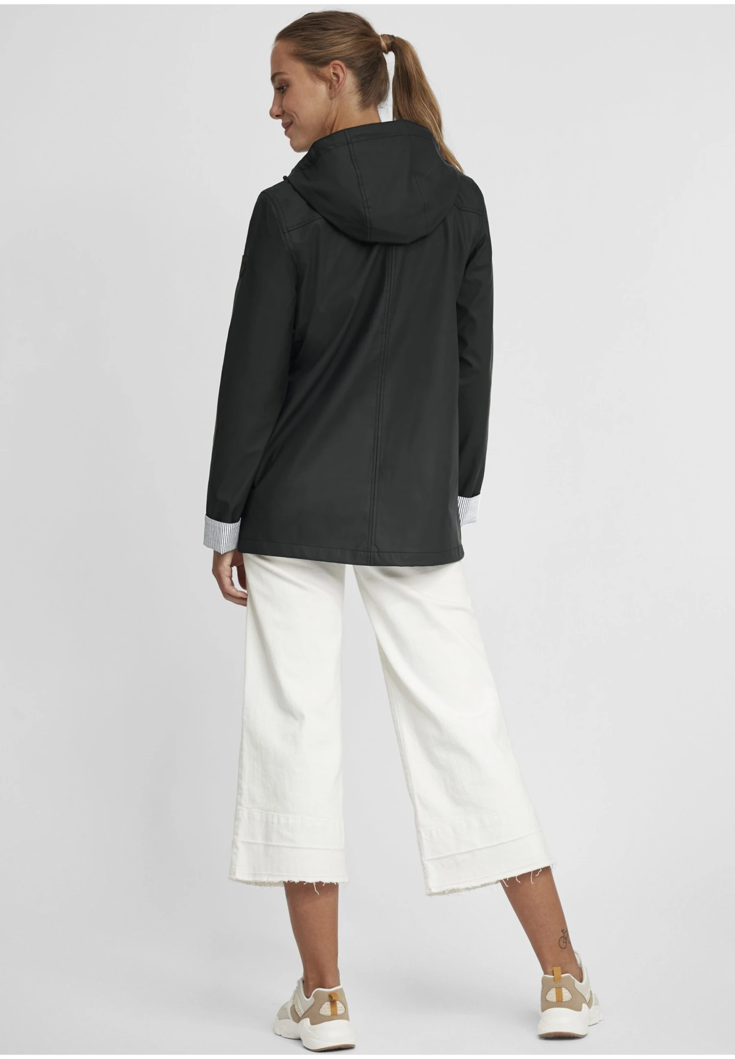 OXMO OxbeckyImpermeabileBlack Donna Giacche E Blazer 1OX21U00Q-Q11 3 OXMO OxbeckyImpermeabileBlack Donna Giacche E Blazer 1OX21U00Q-Q11 - immagine 3