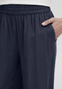 OXMO OxelisabethPantaloniTotal Eclipse Donna Pantaloni 1OX21A017-K11 -Zalando outlet ce31dde0dc0a40939471859767776b2a