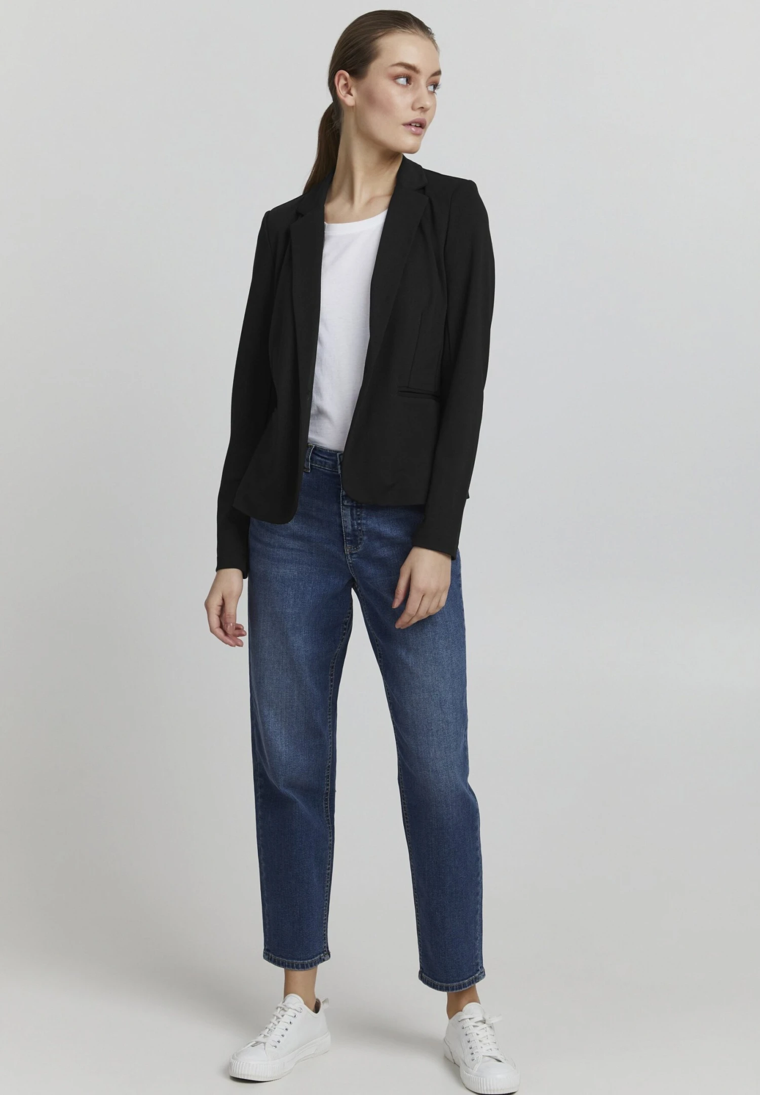 OXMO Aenne - Blazer - Black 2 OXMO Aenne - Blazer - Black - immagine 2