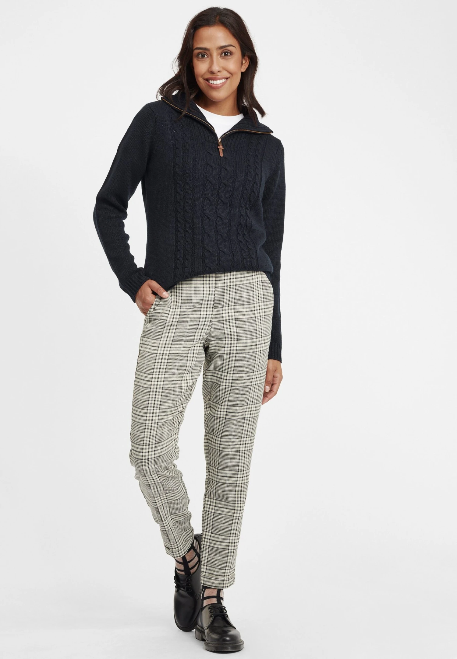 OXMO OxliviaPantaloniMonument Donna Pantaloni 1OX21A00D-C11 2 OXMO OxliviaPantaloniMonument Donna Pantaloni 1OX21A00D-C11 - immagine 2