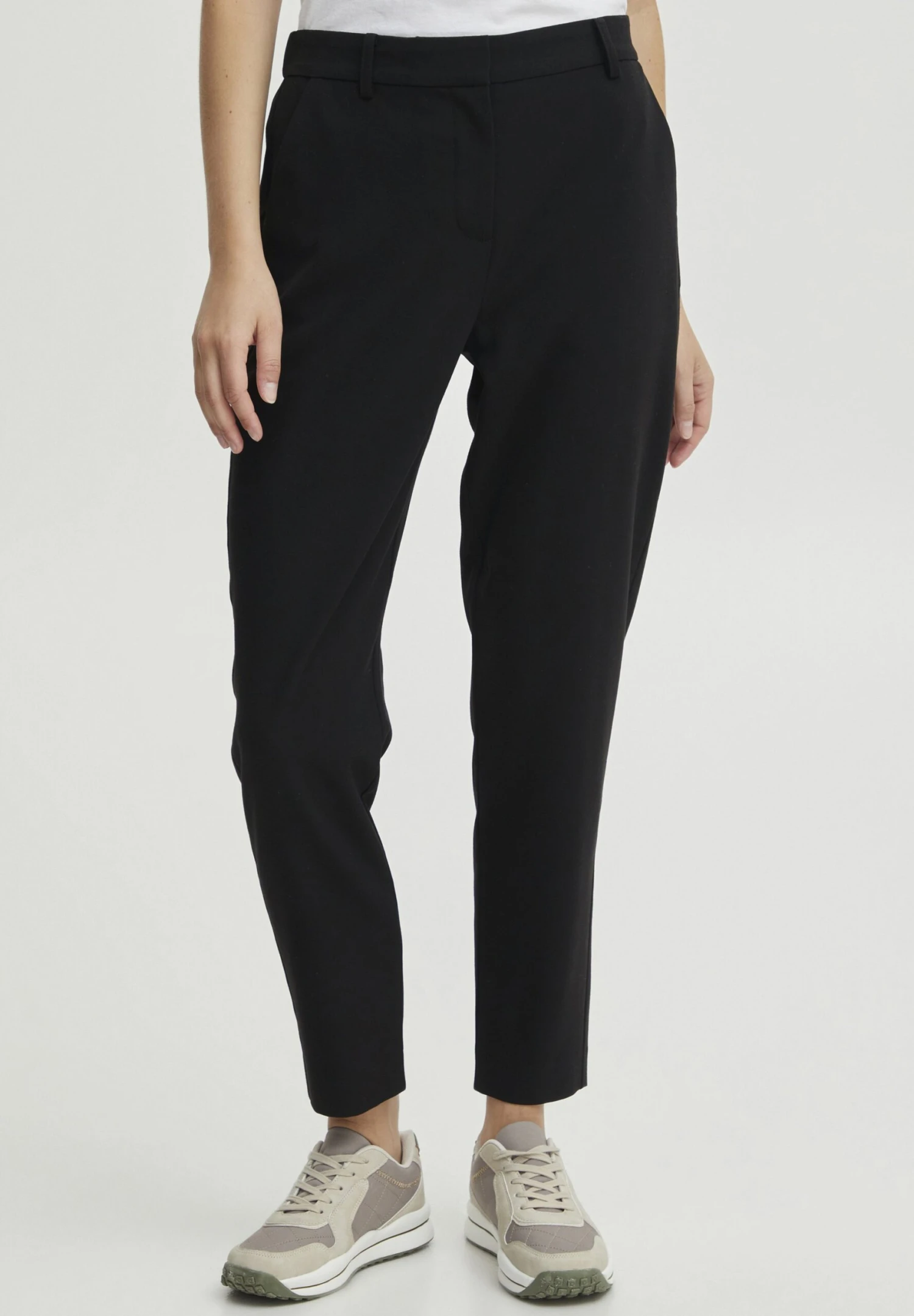 OXMO Oxdovine - Chino - Black 1 OXMO Oxdovine - Chino - Black