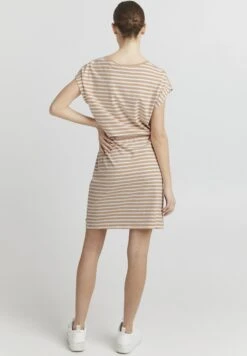 OXMO StillaVestito Di MaglinaMahogany Rose Donna Vestiti 1OX21C010-J11 -Zalando outlet da7fe58f34bd4218ba00c8cf156ee111