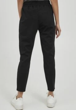 OXMO OxhellasPantaloni SportiviBlack Donna Pantaloni 1OX21A00K-Q11 -Zalando outlet e0efd52eff634ec395df74d980f0239a