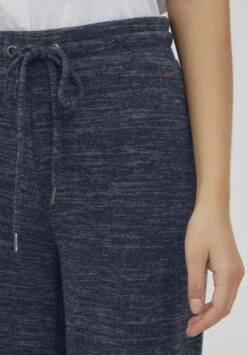 OXMO OxberenicePantaloni SportiviTotal Eclipse Melange Donna Pantaloni 1OX21A00L-K11 -Zalando outlet e251e7a519af43a5a6ae91da062c15b5